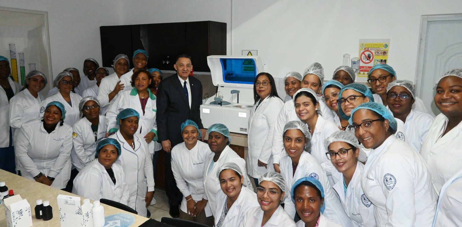 "¡Revolución en la universidad! Instalan equipos de lujo para estudiantes de medicina… ¡y costaron una fortuna!"