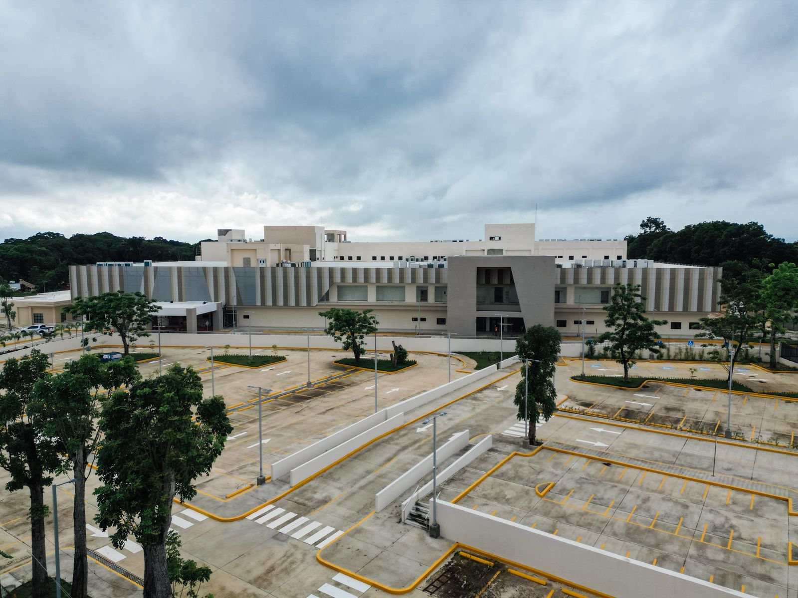 Hospital Dr. Ángel María Gatón: una obra modelo del MIVED con innovación y modernidad al servicio del nordeste