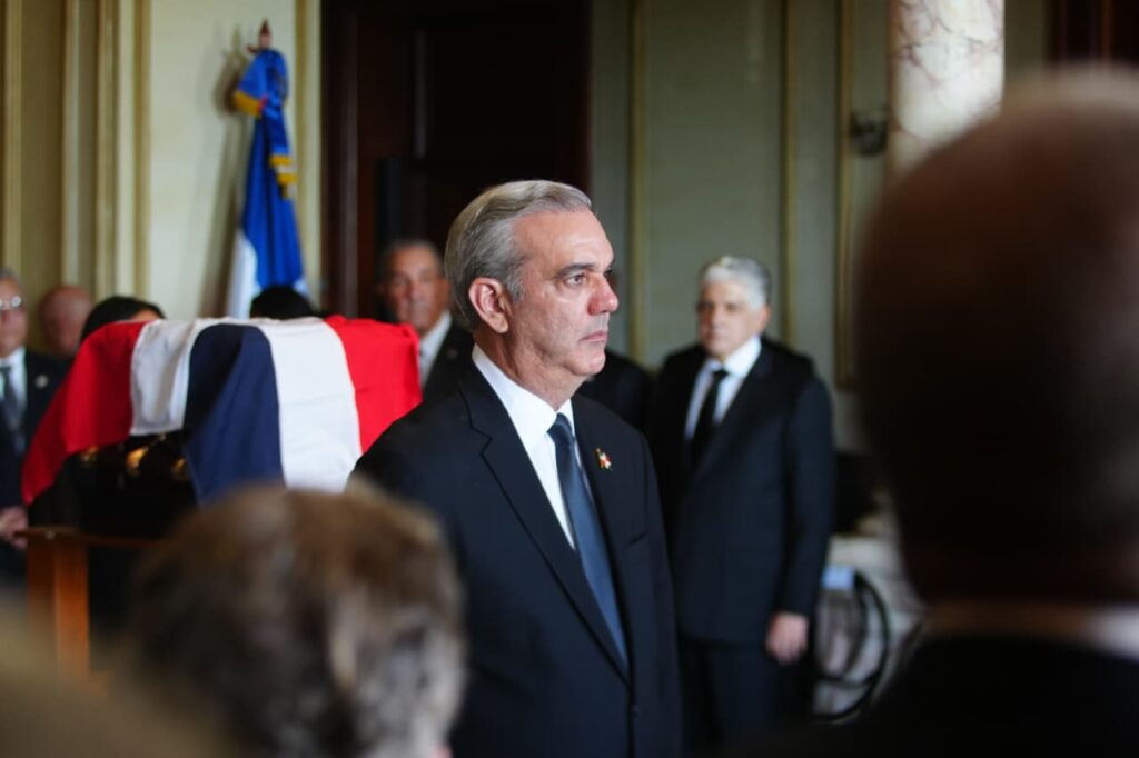 “Hoy te llevamos al lugar de los héroes”, dice Abinader a Juancito Rodríguez | 2 | “Hoy te llevamos al lugar de los héroes”, dice Abinader a Juancito Rodríguez - Noticias de hoy en República Dominicana | De Último Minuto