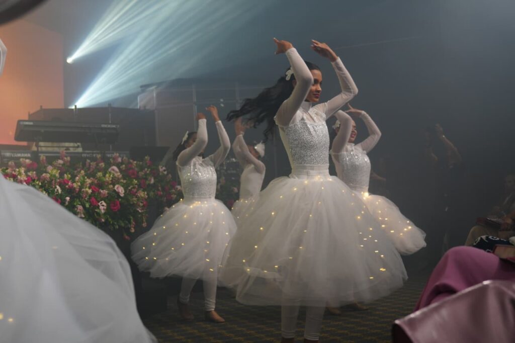 Más de 1,300 mujeres se congregan en Santo Domingo para el XXI Congreso “Déboras 2025” | 4 | Más de 1,300 mujeres se congregan en Santo Domingo para el XXI Congreso “Déboras 2025”