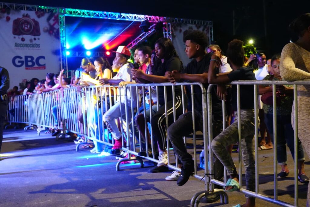 Concierto de Navidad “Reconocidos” impulsa a nuevos talentos de la música urbana en Los Mina | 2 | Concierto de Navidad “Reconocidos” impulsa a nuevos talentos de la música urbana en Los Mina