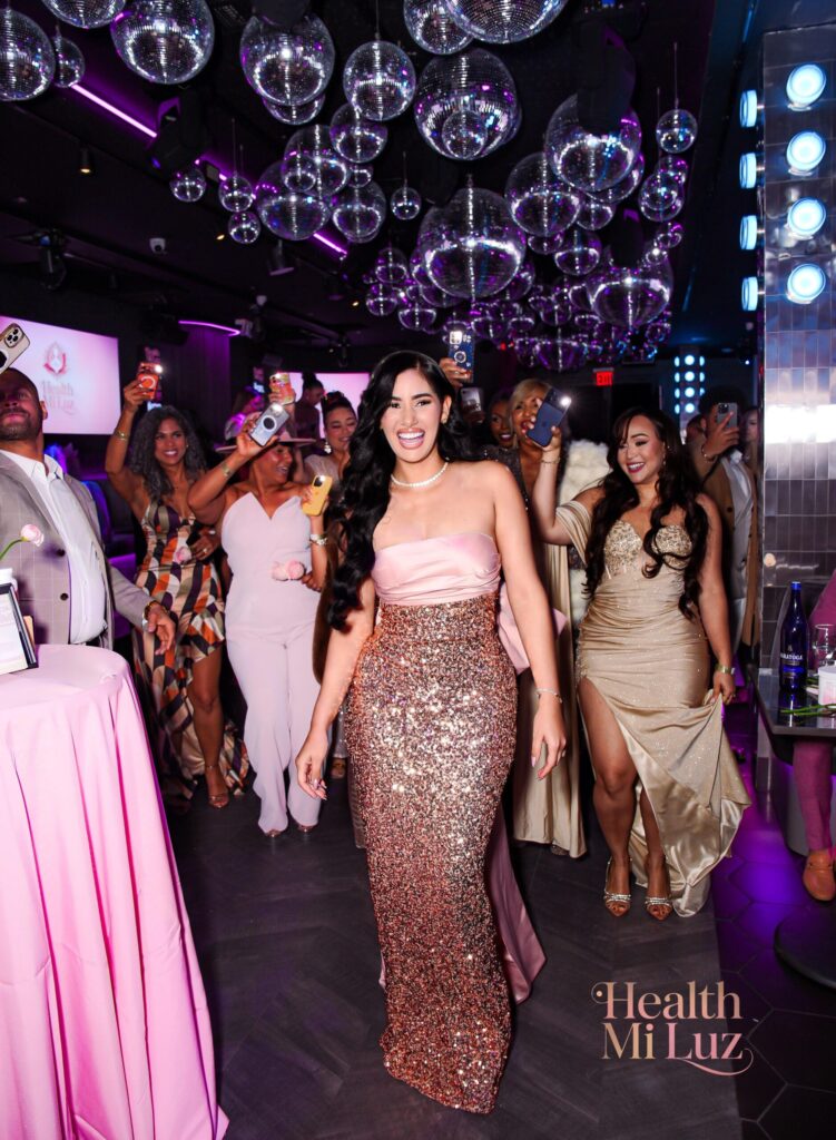 Catherine Rosario ilumina Nueva York con el lanzamiento de Health Mi Luz