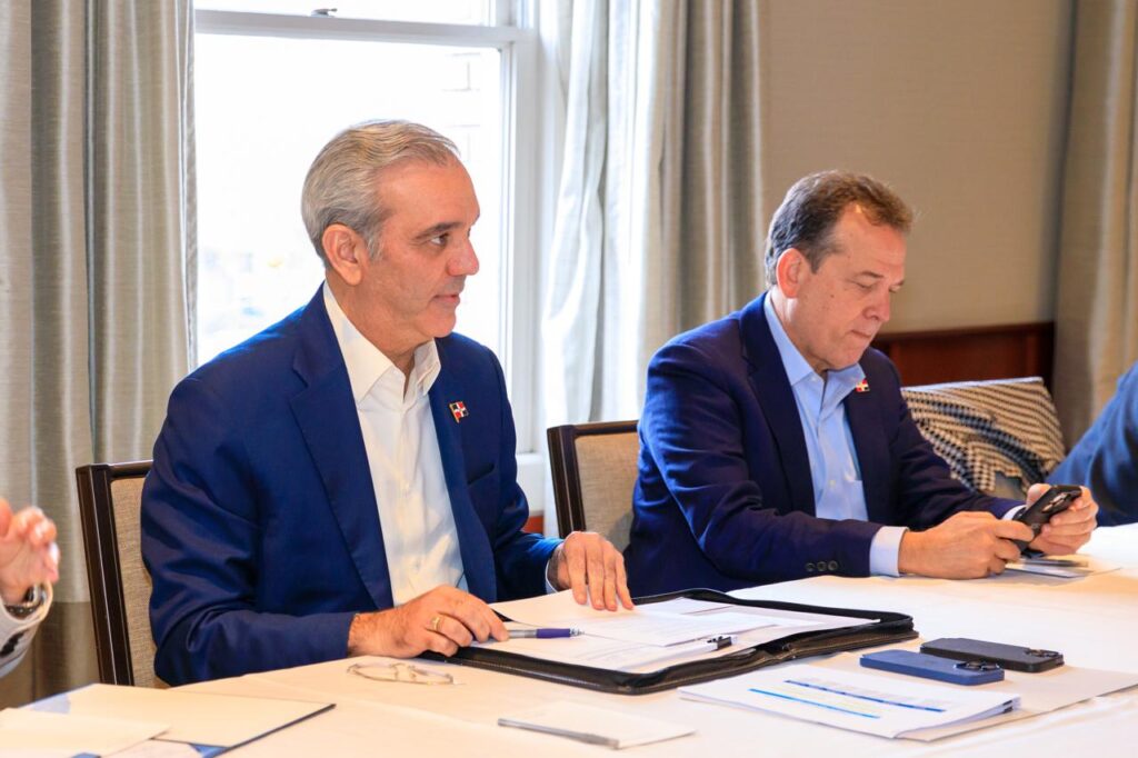 Abinader inicia visita de dos días en San José, California, donde participará en reunión anual de Semiconductores - Noticias de hoy en República Dominicana | De Último Minuto