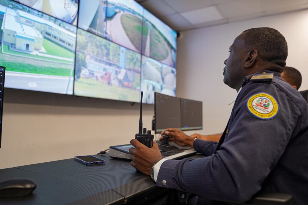 Cárcel Las Parras operará bajo prohibición total de celulares para internos y agentes penitenciarios | 6 | Cárcel Las Parras operará bajo prohibición total de celulares para internos y agentes penitenciarios - Noticias de hoy en República Dominicana | De Último Minuto