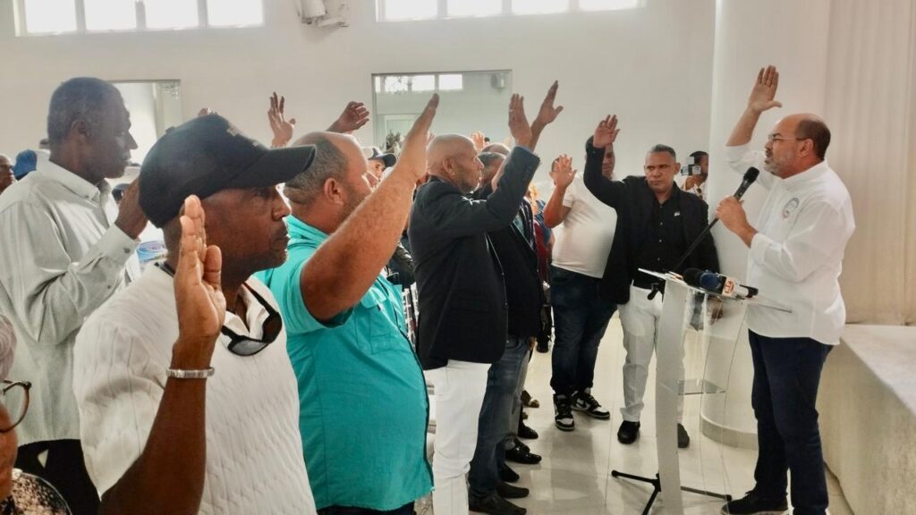 Antonio Marte impulsa expansión nacional y juramenta directiva del PPG en Higüey | 2 | Antonio Marte impulsa expansión nacional y juramenta directiva del PPG en Higüey - Noticias de hoy en República Dominicana | De Último Minuto