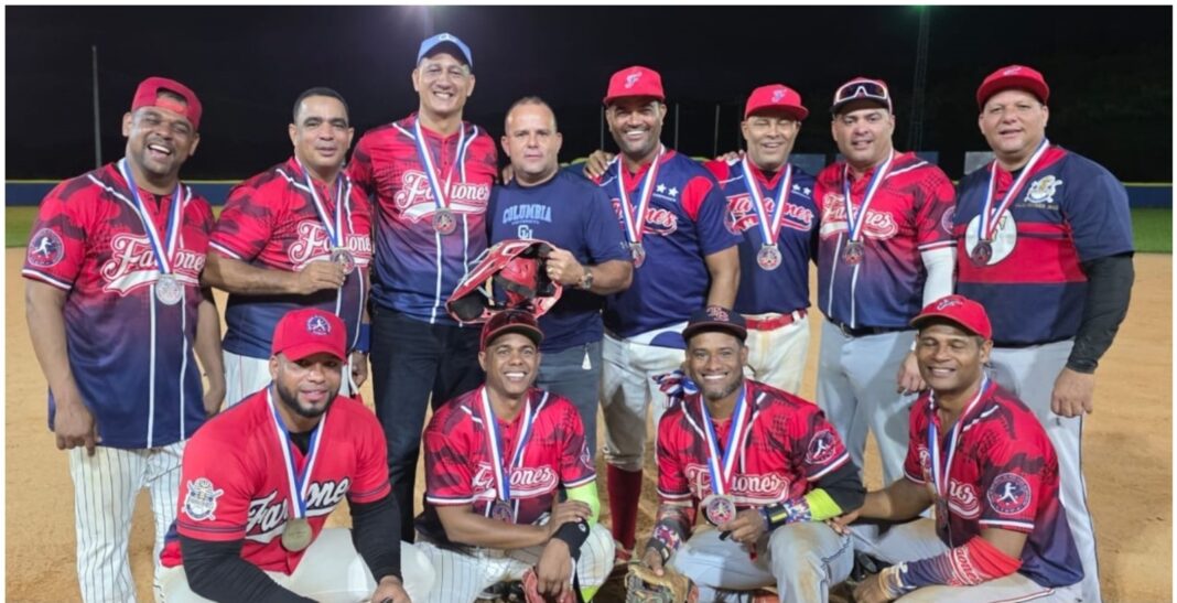 Los Faraones 2004 ganan II Torneo Copa Navideña Lisoa 2025