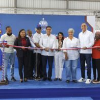 Ministro Kelvin Cruz inaugura multiuso en Ramón Santana, San Pedro de Macorís