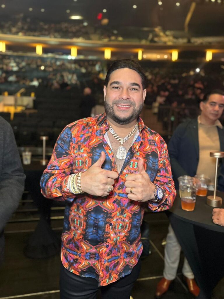 Personalidades dicen presente en el Listening Party de Romeo Santos y Prince Royce | 6 | Personalidades dicen presente en el Listening Party de Romeo Santos y Prince Royce - Noticias de hoy en República Dominicana | De Último Minuto