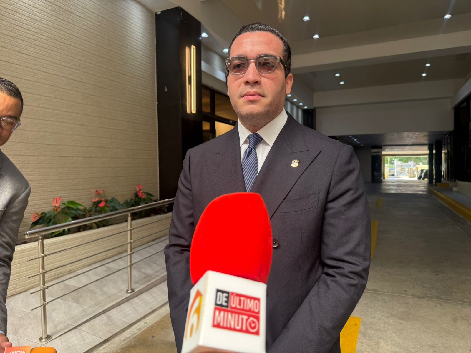 Diputado acusa al PRM de estar infestado de narcotraficantes por cobrar por candidaturas
