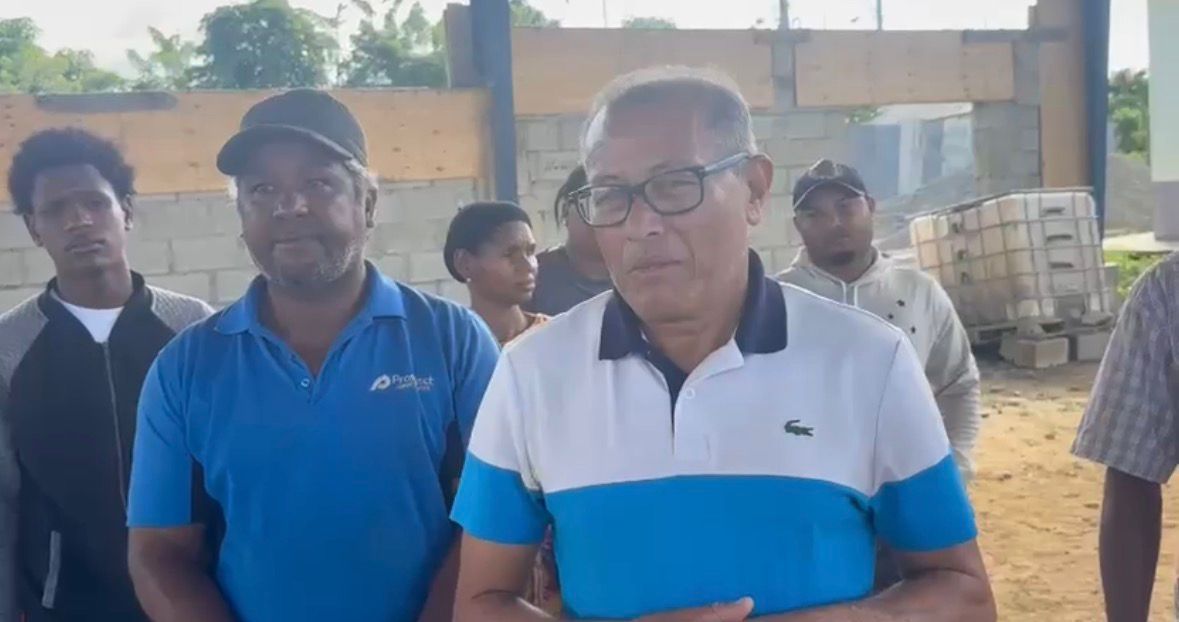 PN intenta apresar a dirigente popular en medio de asamblea comunitaria en San Francisco de Macorís - Noticias de hoy en República Dominicana | De Último Minuto