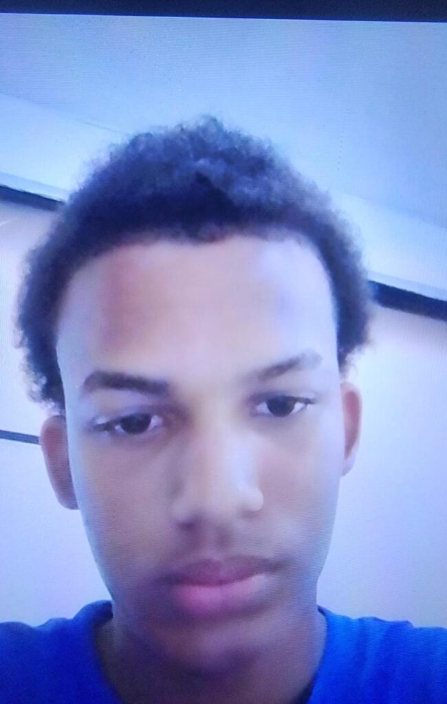 Director de Educación en Santiago aclara que muerte de estudiante no está vinculada a bandas - Noticias de hoy en República Dominicana | De Último Minuto