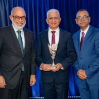 Presidente del Senado recibe reconocimiento por su gestión y aportes legislativos