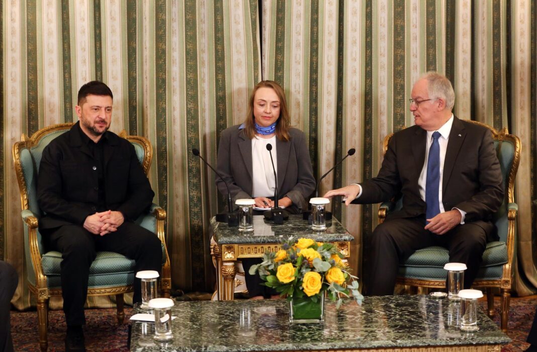 Zelenski prevé un acuerdo militar 