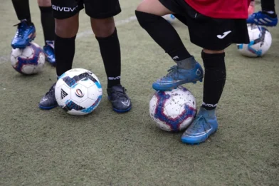 Nueve años de prisión para entrenador acusado de prostituir jóvenes futbolistas en España - Noticias de hoy en República Dominicana | De Último Minuto