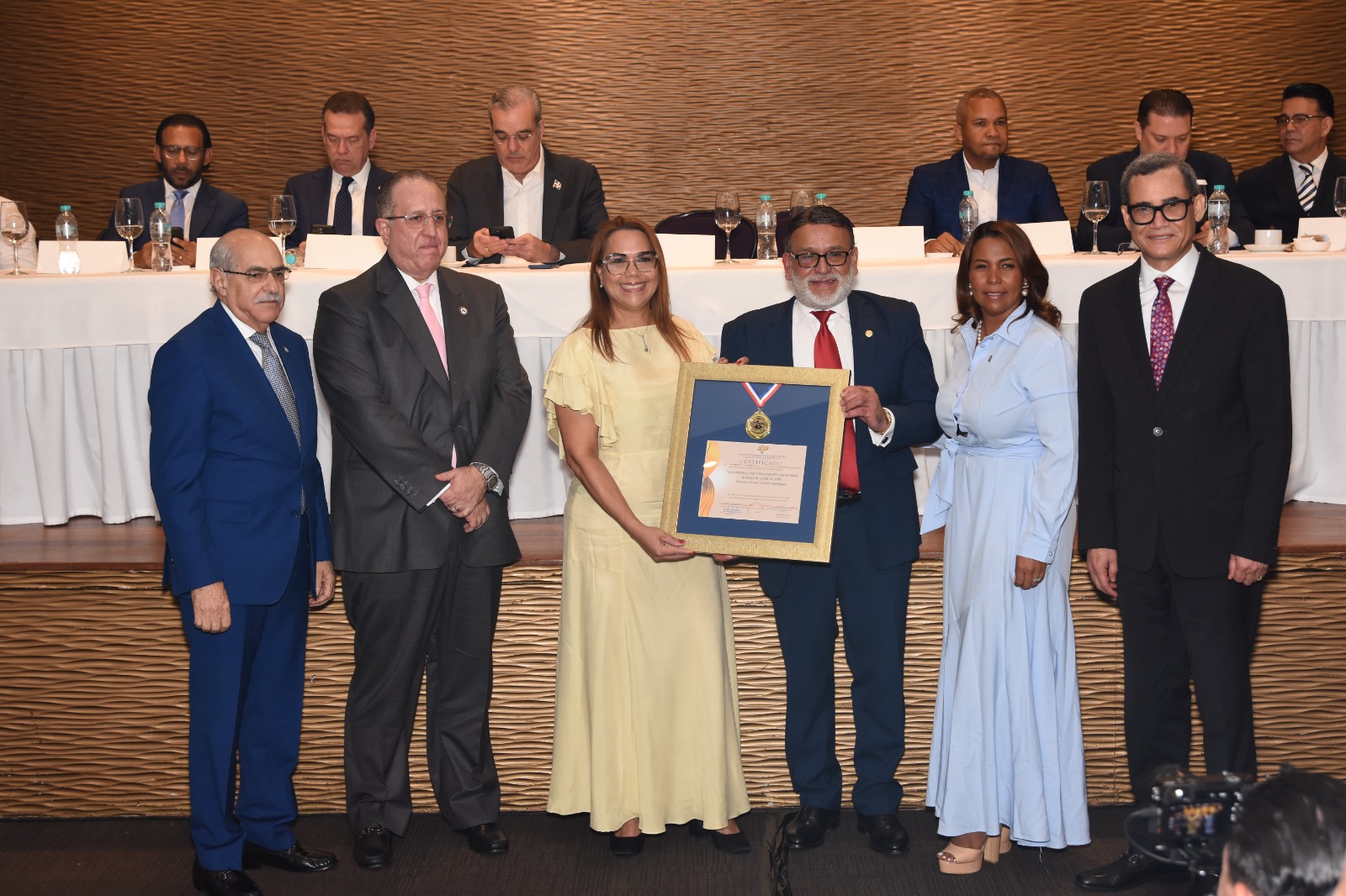 Davelba Tours arrasa como Agencia de Viajes del Año y revoluciona el turismo dominicano desde el Noroeste