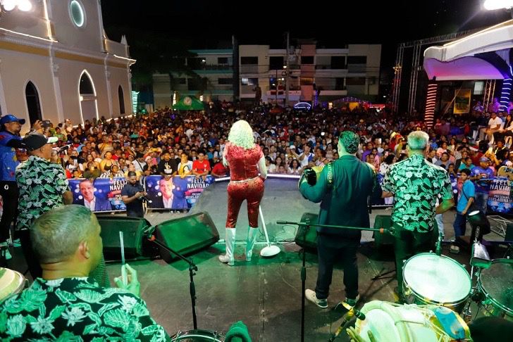 Miles de personas han bailado, con la Mega Parranda Navideña | 2 | Miles de personas han bailado, con la Mega Parranda Navideña - Noticias de hoy en República Dominicana | De Último Minuto