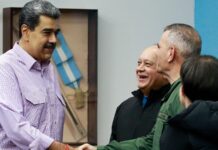 Maduro dice que en EE.UU. fabrican una "realidad virtual" para robar recursos a Venezuela Maduro dice que en EE.UU. fabrican una "realidad virtual" para robar recursos a Venezuela