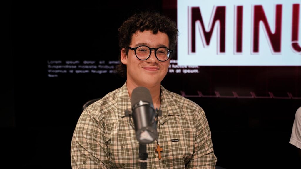 Yeyli y Fernando, los jóvenes dominicanos que brillaron en el intro del concierto de Bad Bunny en RD | 4 | Yeyli y Fernando, los jóvenes dominicanos que brillaron en el intro del concierto de Bad Bunny en RD - Noticias de hoy en República Dominicana | De Último Minuto