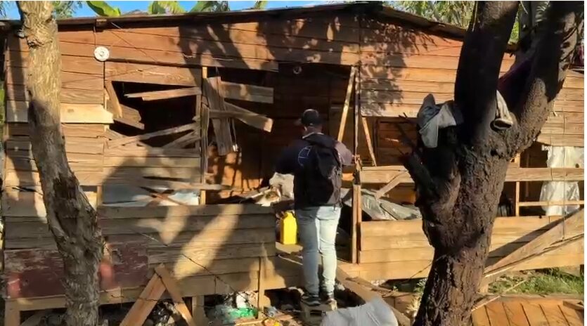 Desalmados destruyen y saquean humilde vivienda de anciana en SFM | 2 | Desalmados destruyen y saquean humilde vivienda de anciana en SFM - Noticias de hoy en República Dominicana | De Último Minuto