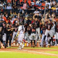 Liberato impulsa cuatro y Toros superan 7-6 a las Águilas en el Round Robin - Noticias de hoy en República Dominicana | De Último Minuto