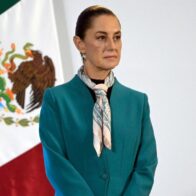 La presidenta de México anuncia un aumento del 13 % en el salario mínimo para 2026
