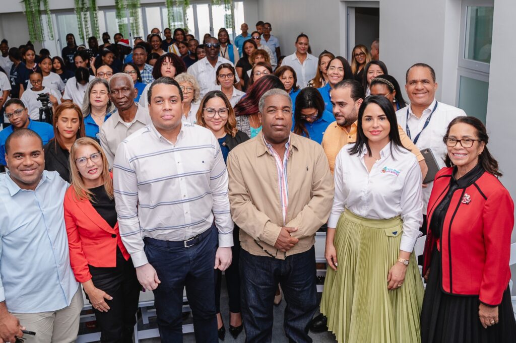 Gobierno inaugura Centro Oportunidad 14-24 exclusivo para mujeres en SDN, con apoyo de CEDI Mujer | 3 | Gobierno inaugura Centro Oportunidad 14-24 exclusivo para mujeres en SDN, con apoyo de CEDI Mujer - Noticias de hoy en República Dominicana | De Último Minuto