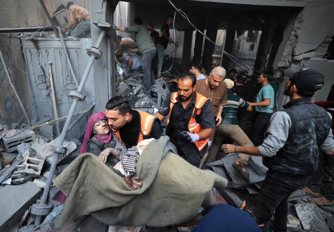 Una decena de palestinos heridos por ataques de colonos israelíes en Cisjordania ocupada