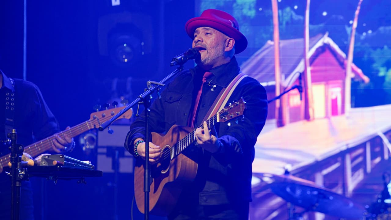 Pável Núñez rinde homenaje a Rubby Pérez y Víctor Víctor en su concierto “Bipolarband”