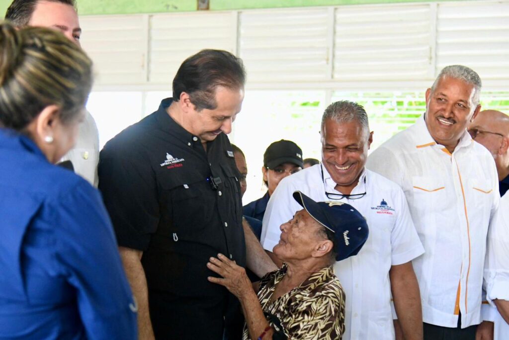Más de 46,000 personas accedieron a servicios médicos gratuitos a través de las jornadas "Más Salud y Bienestar | 3 | Más de 46,000 personas accedieron a servicios médicos gratuitos a través de las jornadas "Más Salud y Bienestar - Noticias de hoy en República Dominicana | De Último Minuto