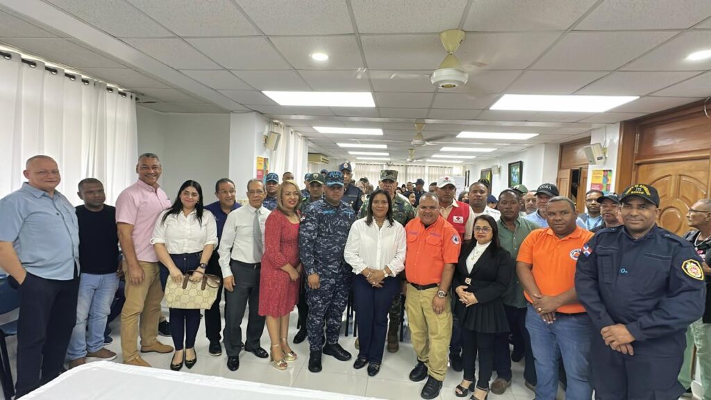 Gobernación de Monseñor Nouel activa operativo de seguridad por festividades navideñas | 3 | Gobernación de Monseñor Nouel activa operativo de seguridad por festividades navideñas - Noticias de hoy en República Dominicana | De Último Minuto