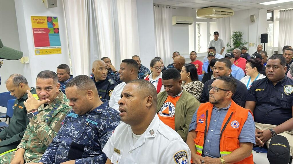 Gobernación de Monseñor Nouel activa operativo de seguridad por festividades navideñas | 2 | Gobernación de Monseñor Nouel activa operativo de seguridad por festividades navideñas - Noticias de hoy en República Dominicana | De Último Minuto