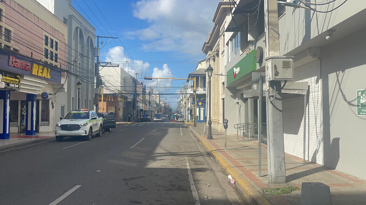 Centro de Santiago y principales arterias amanecen en calma tras celebración de Nochebuena