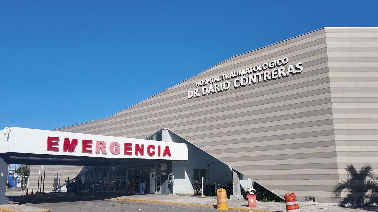Según testigo, trifulca en el Darío Contreras se originó al detectar una pistola a familiar de paciente