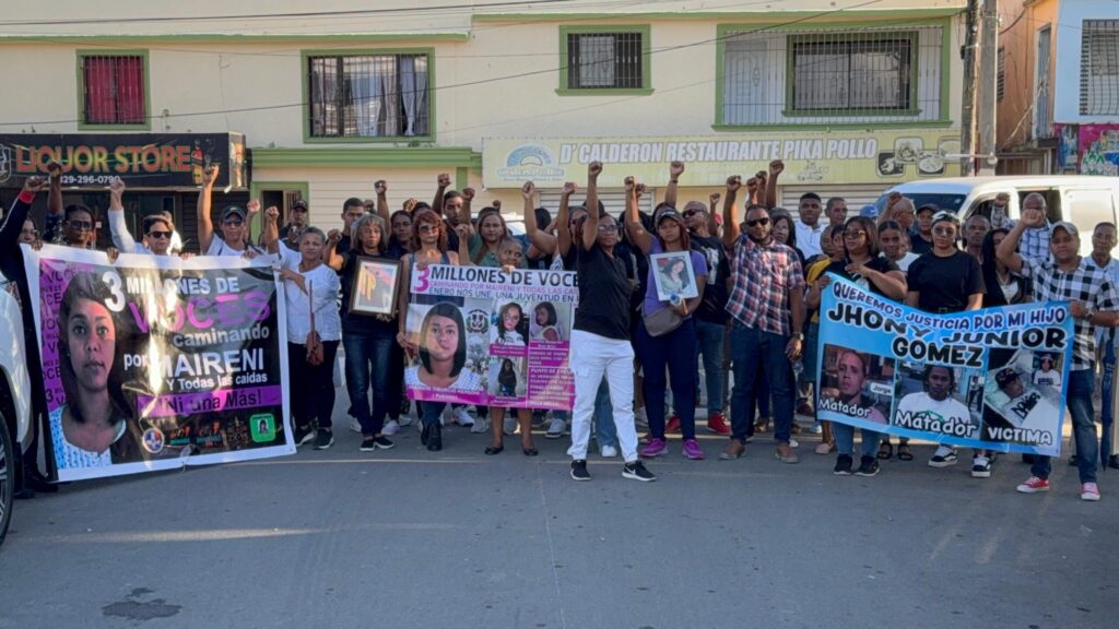 Realizan marcha exigiendo justicia por mujeres asesinadas en Saint Thomas | 4 | Realizan marcha exigiendo justicia por mujeres asesinadas en Saint Thomas - Noticias de hoy en República Dominicana | De Último Minuto
