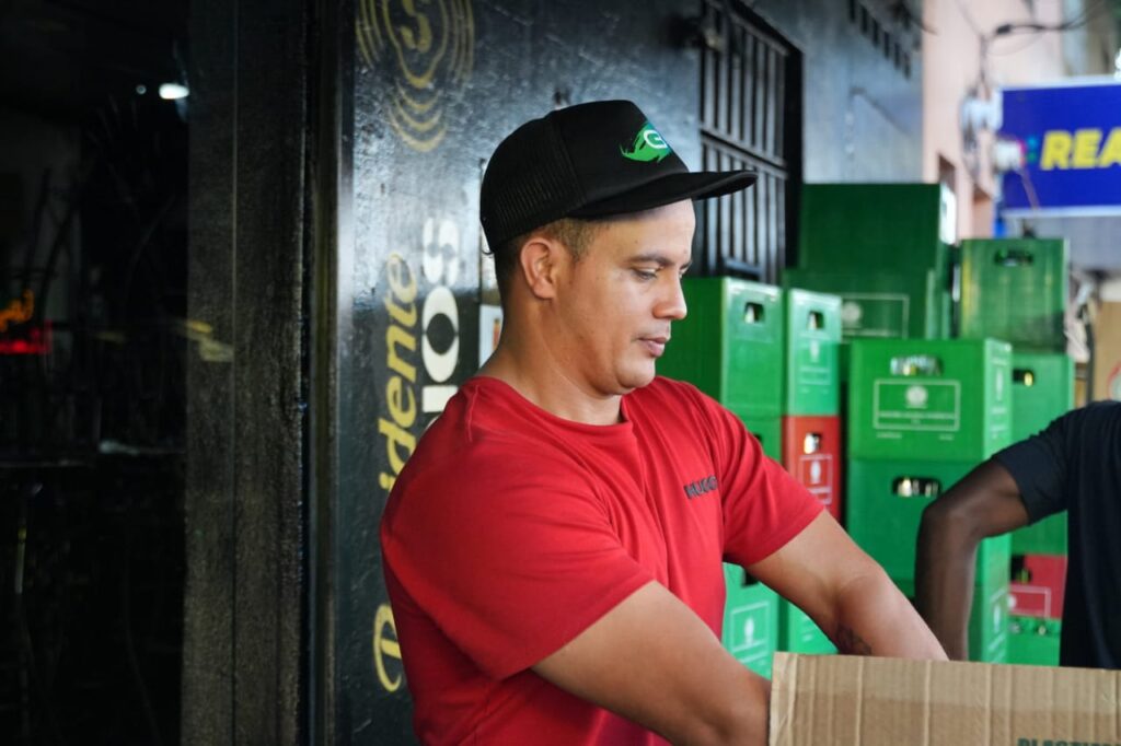 Vendedores de bebidas alcohólicas se preparan para recibir el Año Nuevo | 3 | Vendedores de bebidas alcohólicas se preparan para recibir el Año Nuevo - Noticias de hoy en República Dominicana | De Último Minuto