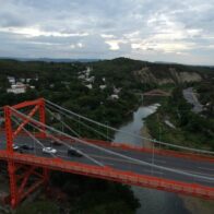 Mujer sobrevive tras lanzarse del puente Hermanos Patiños en Santiago - Noticias de hoy en República Dominicana | De Último Minuto