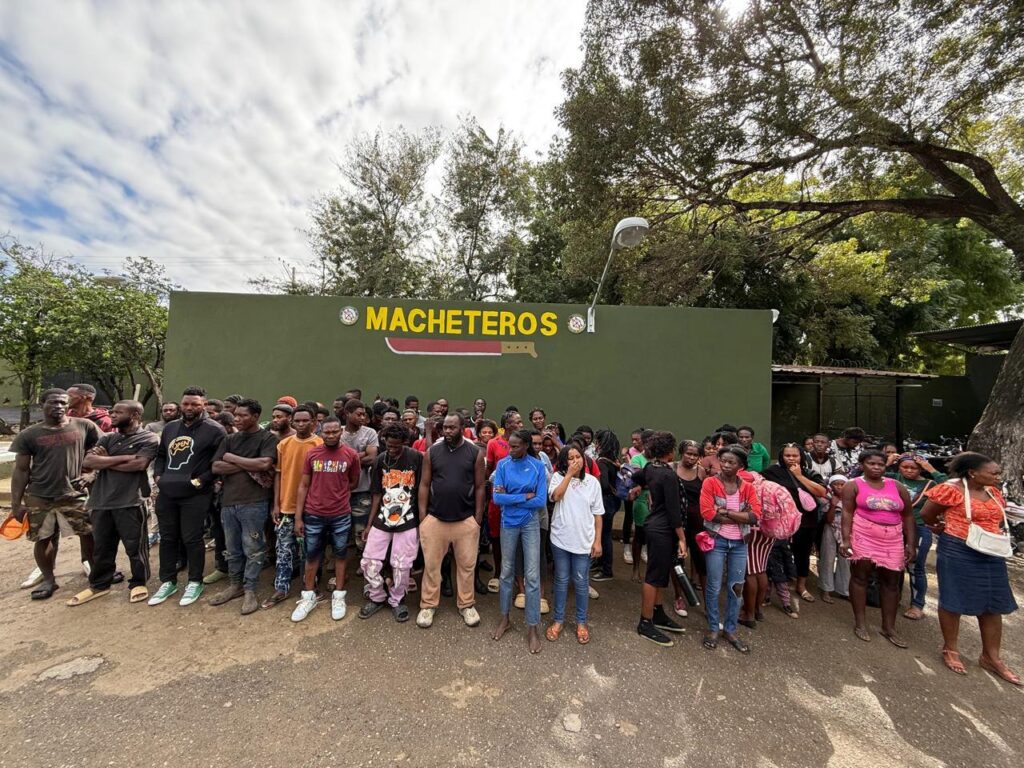 Ejército detiene más de 180 mil extranjeros indocumentados durante operativos realizados en el año 2025 - Noticias de hoy en República Dominicana | De Último Minuto