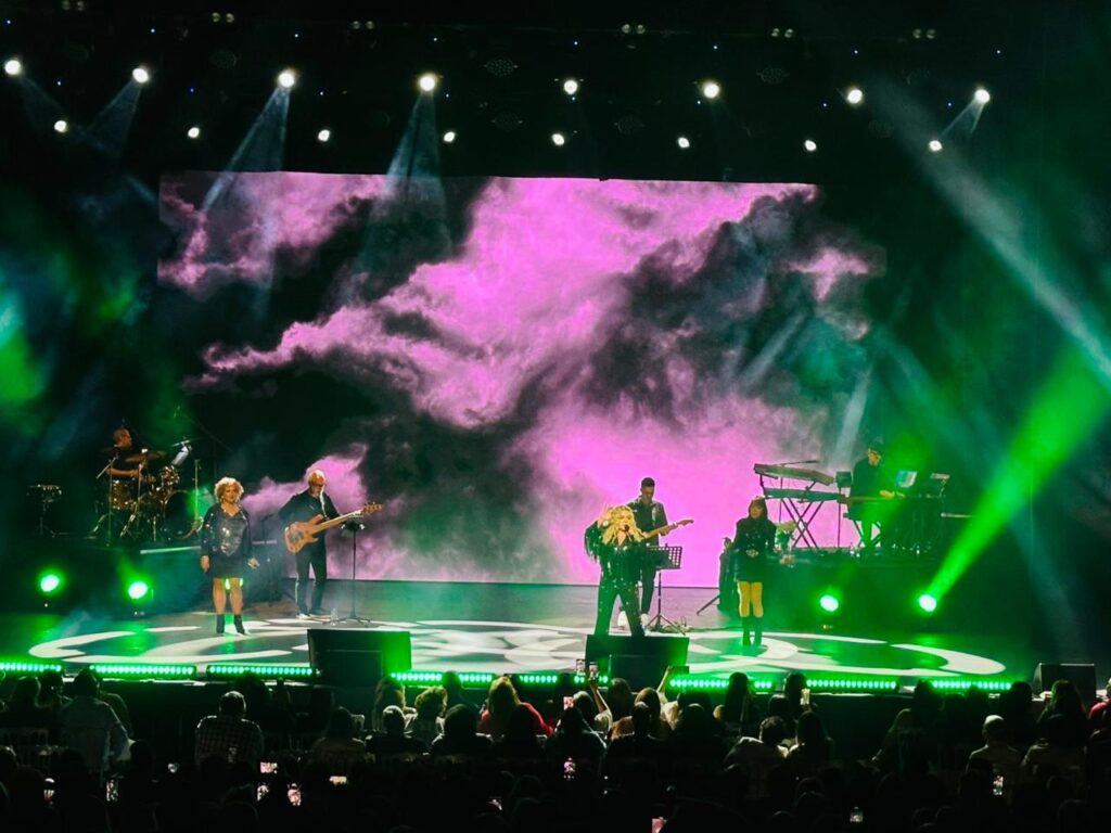 Ednita Nazario finaliza su gira en RD: “Soñaba con este cierre en mi segunda patria” | 2 | Ednita Nazario finaliza su gira en RD: “Soñaba con este cierre en mi segunda patria” - Noticias de hoy en República Dominicana | De Último Minuto