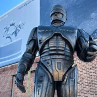 RoboCop, el héroe de Detroit, finalmente tiene su estatua en la Ciudad Motor - Noticias de hoy en República Dominicana | De Último Minuto