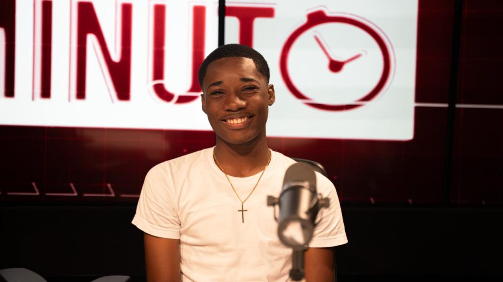 Yeyli y Fernando, los jóvenes dominicanos que brillaron en el intro del concierto de Bad Bunny en RD | 5 | Yeyli y Fernando, los jóvenes dominicanos que brillaron en el intro del concierto de Bad Bunny en RD - Noticias de hoy en República Dominicana | De Último Minuto