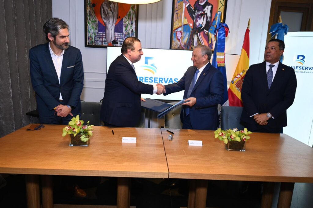 Banreservas y CaixaBank de España renuevan acuerdo para el envío de remesas | 2 | Banreservas y CaixaBank de España renuevan acuerdo para el envío de remesas - Noticias de hoy en República Dominicana | De Último Minuto