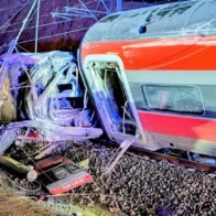 Descarrilamiento de dos trenes de alta velocidad en Córdoba deja al menos 39 muertos y decenas de heridos