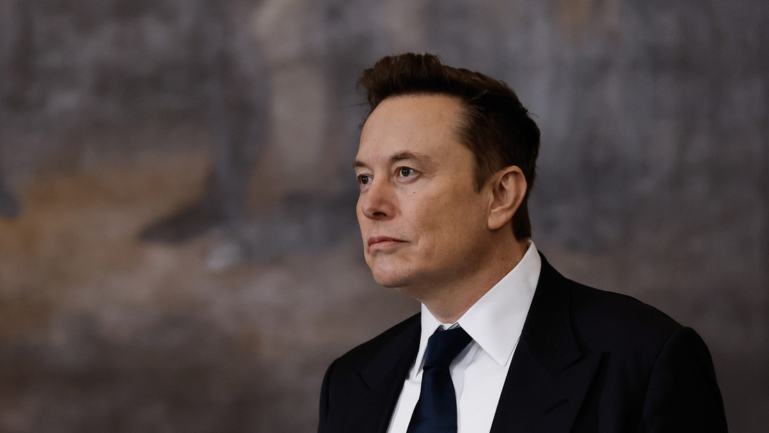 "¿Plata o plomo?": Musk ofrece a Petro el trato de Pablo Escobar y este le responde - Noticias de hoy en República Dominicana | De Último Minuto