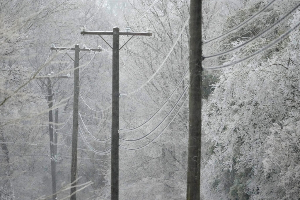 Un millón de personas se quedan sin electricidad mientras una fuerte tormenta invernal paraliza EE.UU. | 3 | Un millón de personas se quedan sin electricidad mientras una fuerte tormenta invernal paraliza EE.UU. - Noticias de hoy en República Dominicana | De Último Minuto