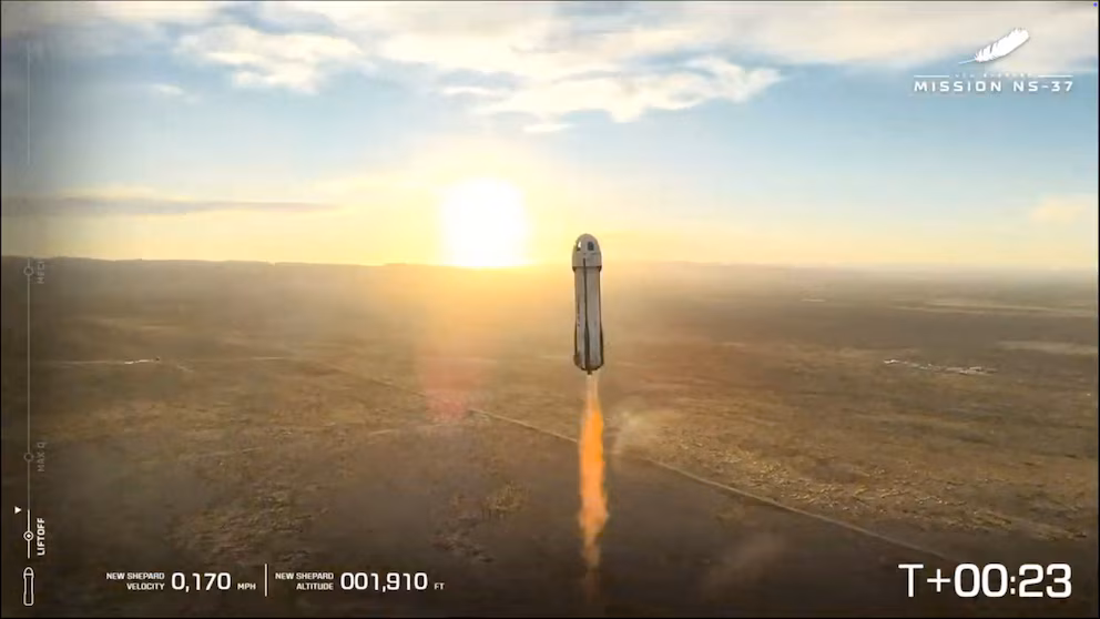 Blue Origin, de Jeff Bezos, detiene los viajes de turismo espacial: nuevo objetivo, la Luna | 4 | Blue Origin, de Jeff Bezos, detiene los viajes de turismo espacial: nuevo objetivo, la Luna - Noticias de hoy en República Dominicana | De Último Minuto