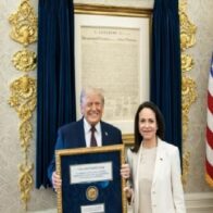 Trump dice que María Corina Machado le "obsequió" su Premio Nobel de la Paz