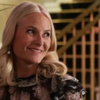 La princesa Mette-Marit de Noruega pide disculpas por haberse relacionado con Epstein