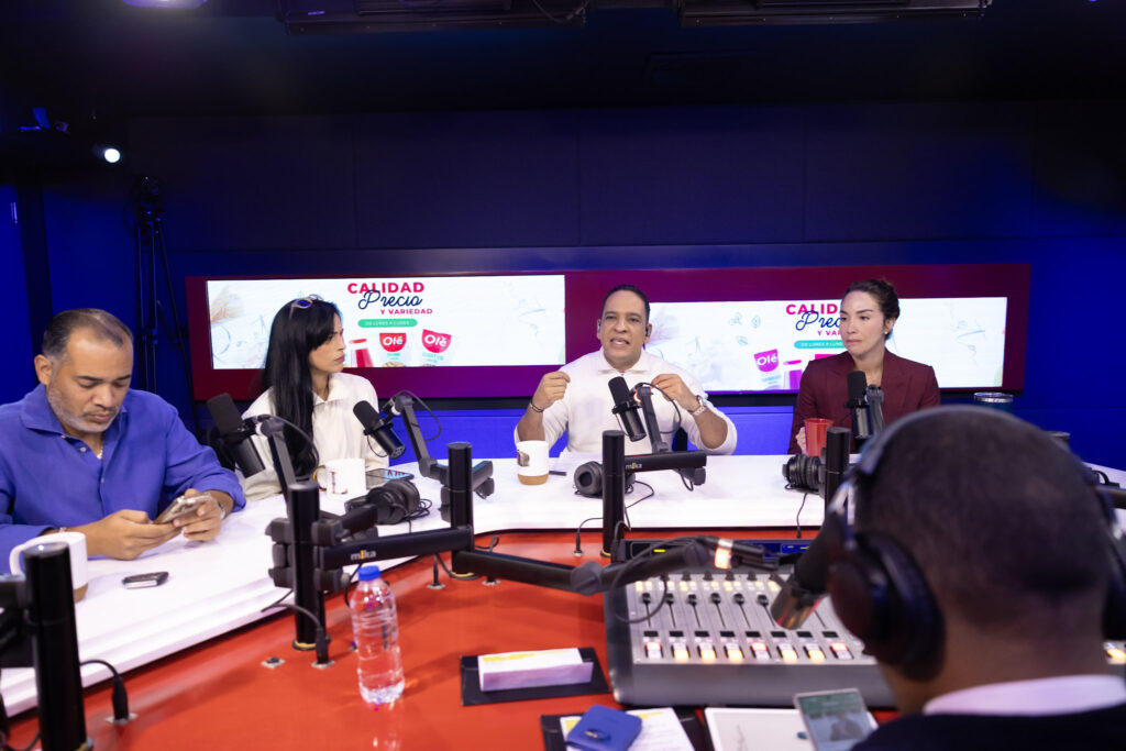 Hansel García denuncia muerte sospechosa de recién nacida y ocultamiento de información en hospital | 2 | Hansel García denuncia muerte sospechosa de recién nacida y ocultamiento de información en hospital - Noticias de hoy en República Dominicana | De Último Minuto