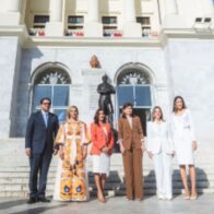 Embajadora de EE. UU. y Raquel Peña visitan el Monumento de Santiago