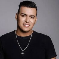 El cantante colombiano de música popular Yeison Jiménez fallece en accidente de avioneta
